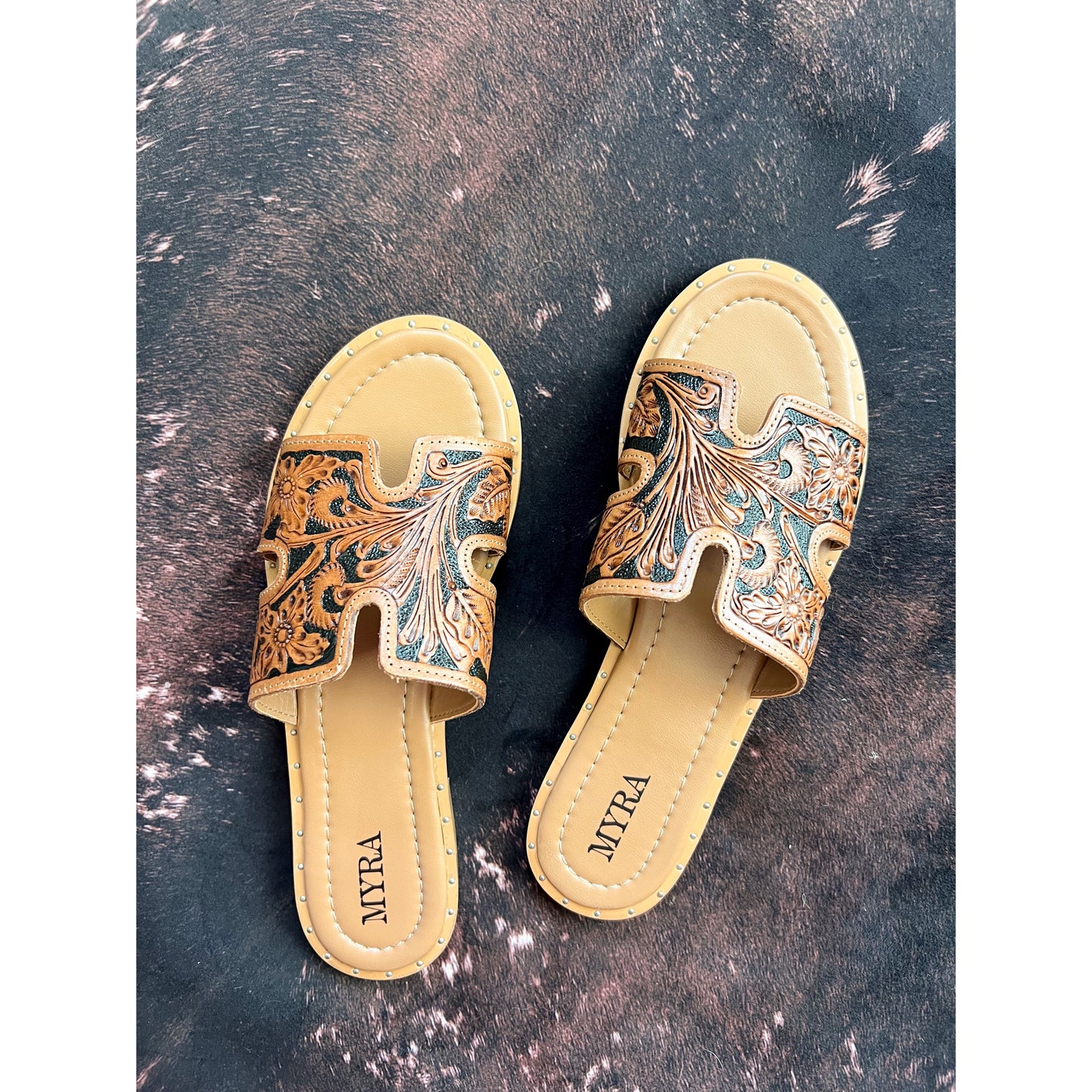 The Reed Sandals